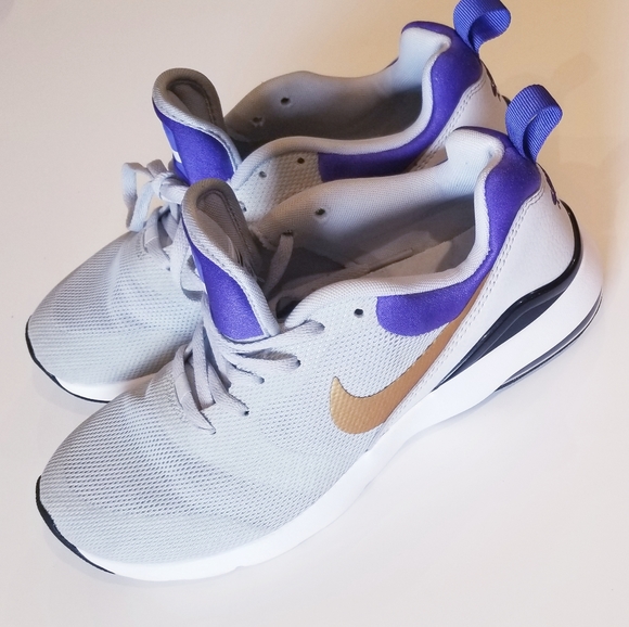 Nike Air Max Siren Like New! - Picture 3 of 10